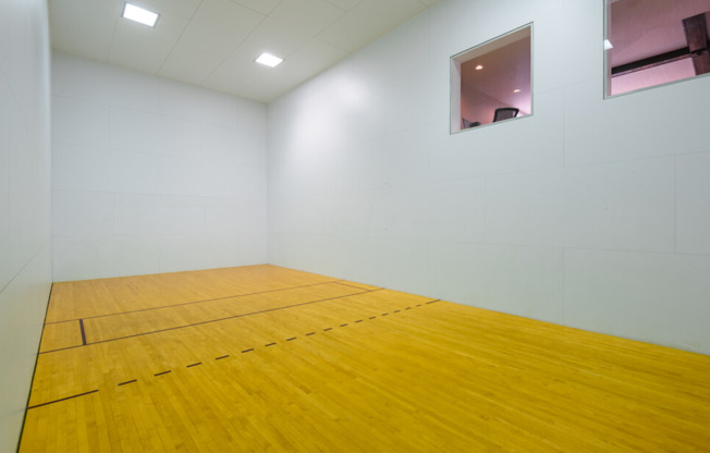 1 bed, 1 bath, 800 sqft, $1,535, Unit 814