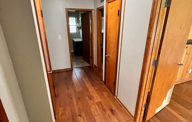 3 beds, 1 bath, $2,850