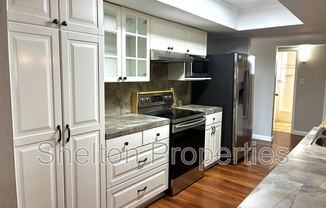 523 E MALIBU DR