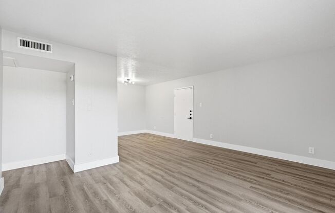1 bed, 1 bath, 658 sqft, $1,345, Unit 180