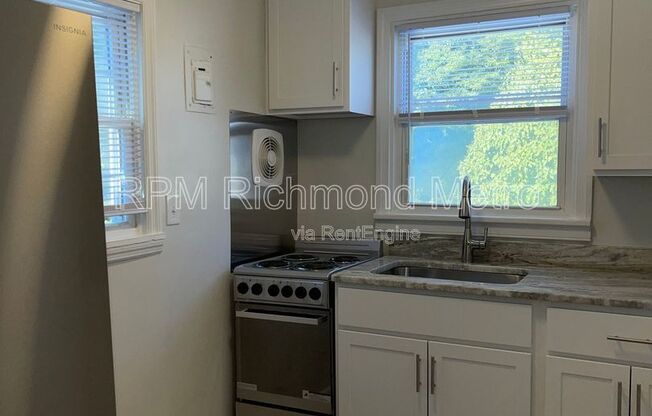 602 E BROOKLAND PARK BLVD