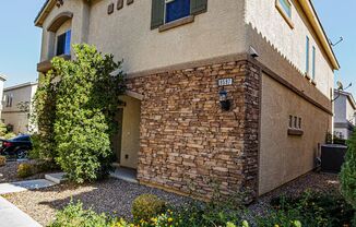 3 beds, 3 baths, $2,200