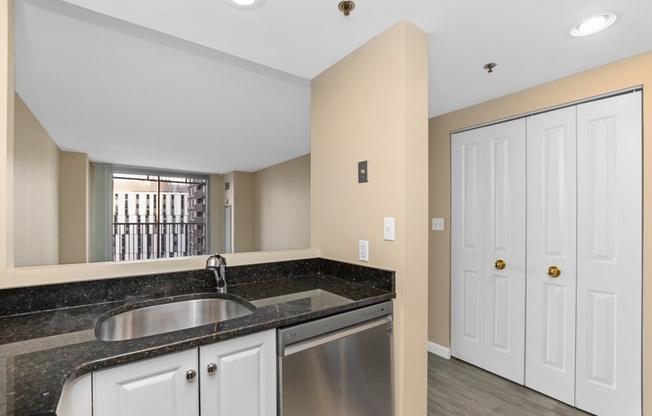 1 bed, 1 bath, 796 sqft, $3,200, Unit 1403