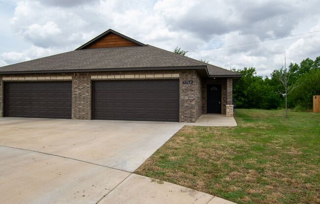 3-Bed, 2-Bath Duplex with Waterway Views - Prime Location off I-40 in El Reno!