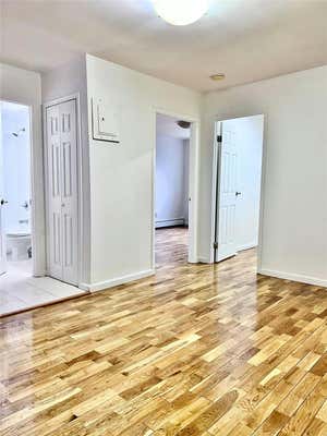 2 beds, 1 bath, 620 sqft, $2,400, Unit D2