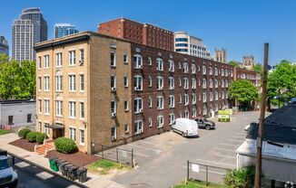 1 bed, 1 bath, 1,000 sqft, $1,095, Unit 219