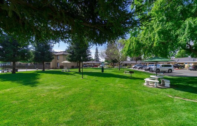 3 beds, 2 baths, $1,750, Unit 243