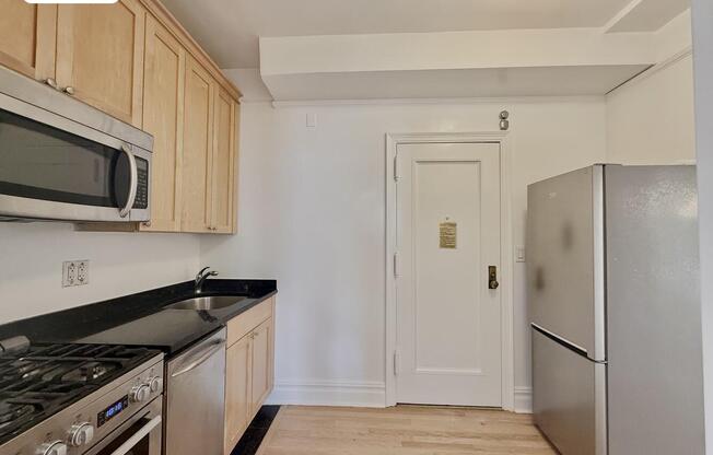1 bed, 1 bath, 691 sqft, $4,895, Unit 11K