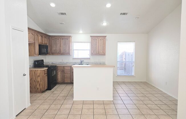 3 beds, 2 baths, $1,850