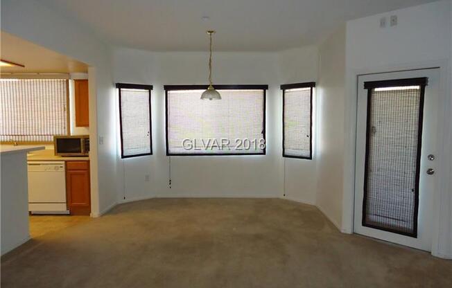 2 beds, 2 baths, $1,350, Unit Unit 1626