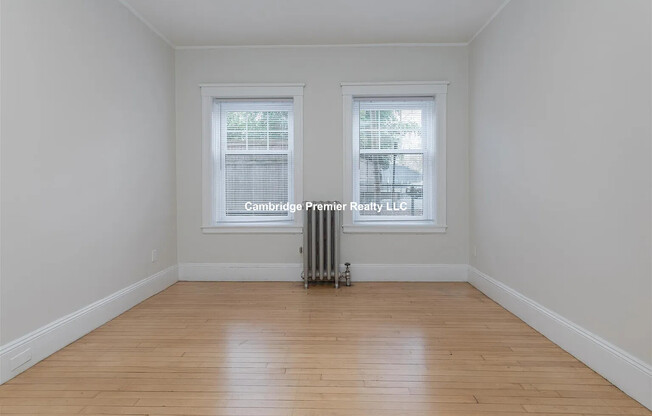 5 Linnaean St.