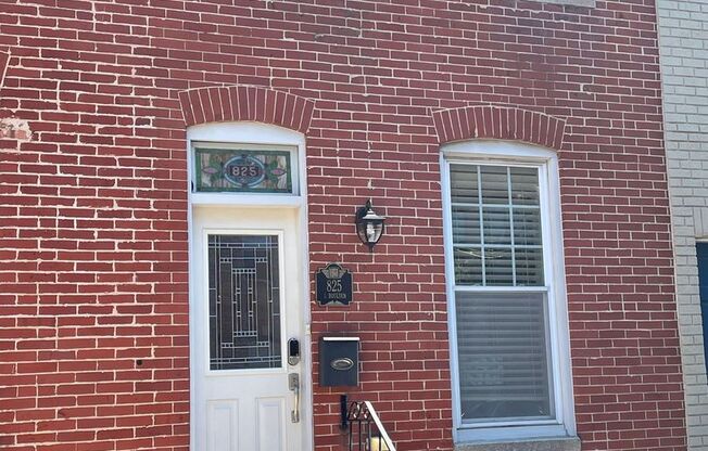 Charming 2 Bedroom/3.5 Bathroom Townhome in Canton, MD!