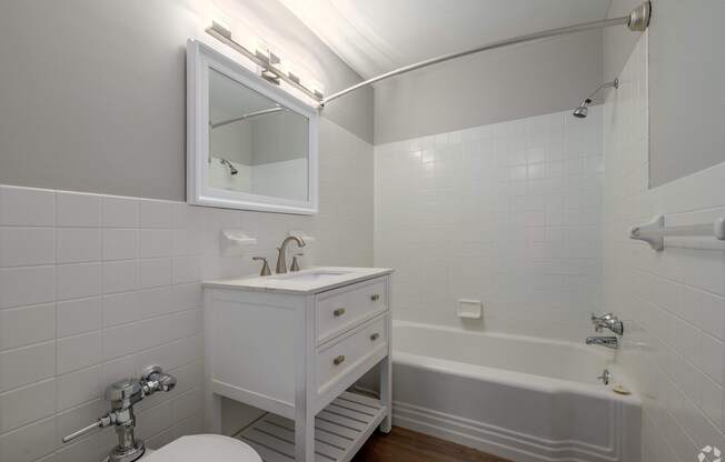Gallery Photo 11