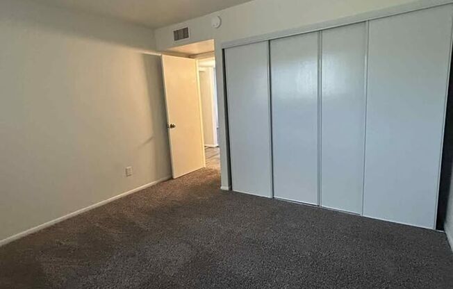 2 beds, 1 bath, 761 sqft, $1,150, Unit 208