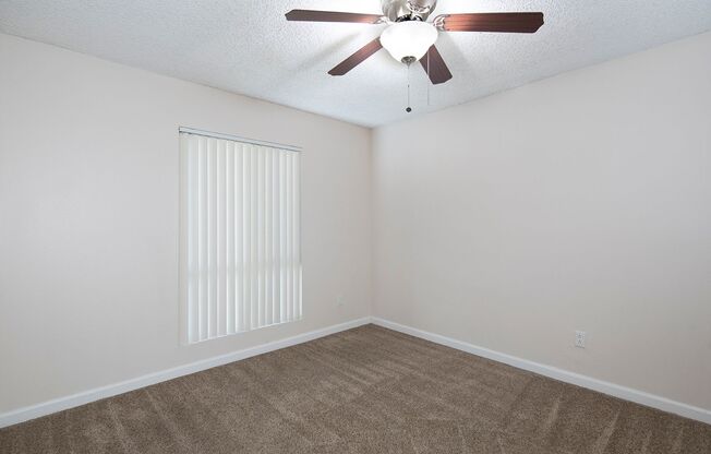 2 beds, 1 bath, 896 sqft, $2,395, Unit B-34