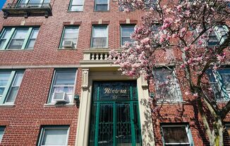 Stunning Building 1bed/ 1bath unit available.