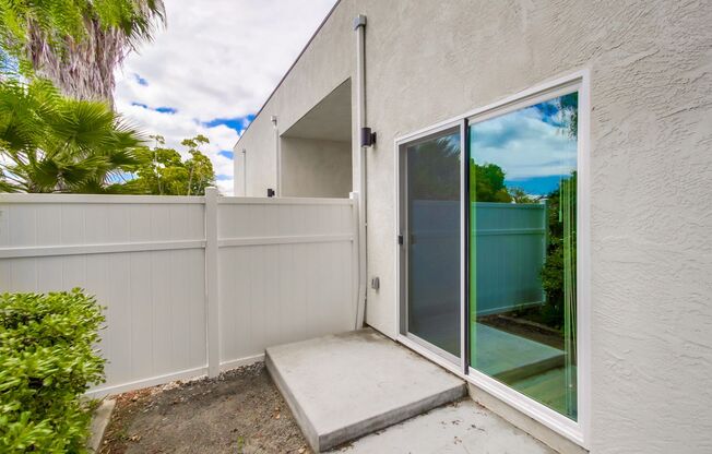 2 beds, 2 baths, 836 sqft, $2,995, Unit 4745-3