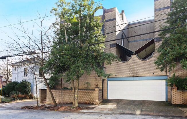 Luxury Midtown Private Retreat!