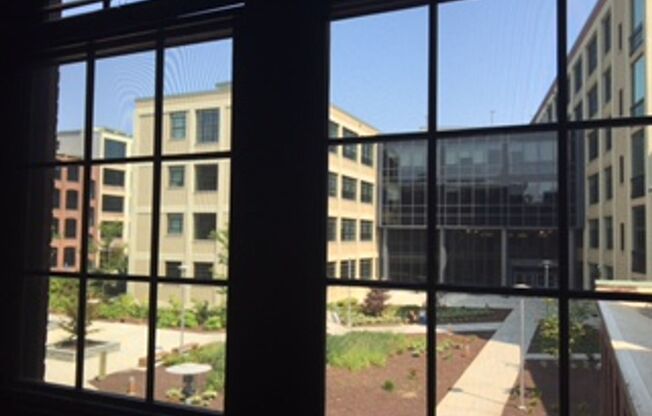 Studio, 1 bath, 515 sqft, $1,970, Unit 02-129