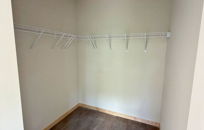 2 beds, 2 baths, 1,052 sqft, $2,645, Unit 200