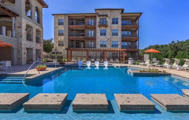 Relaxing pool with tanning ledge