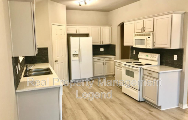 3 beds, 2 baths, 1,775 sqft, $1,995