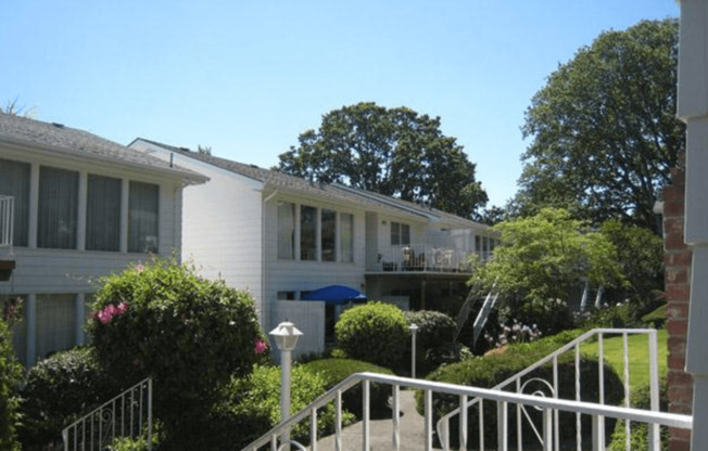 Jamestown Apartments