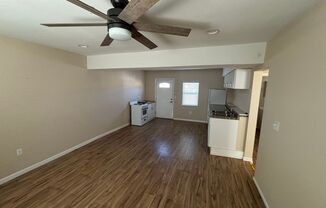 1 bed, 1 bath, $1,475, Unit 13883 Hackett Street Unit A