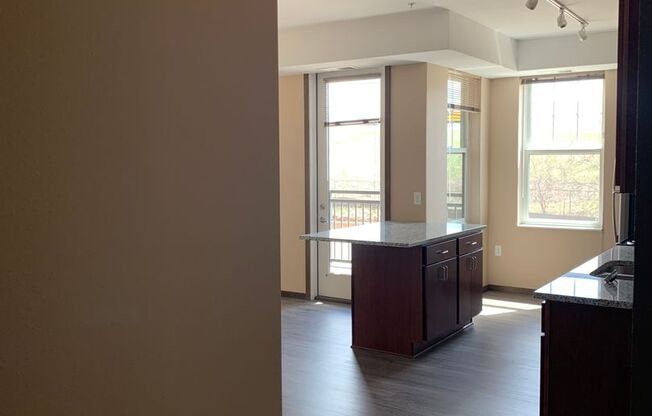 1 bed, 1 bath, 612 sqft, $1,515, Unit 117 - Oxford