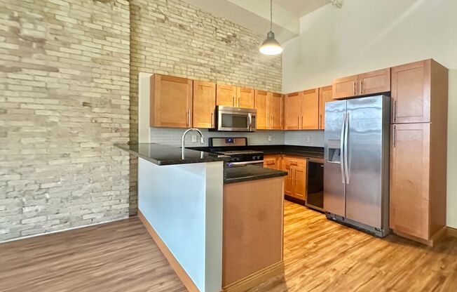 2 beds, 2 baths, 1,200 sqft, $1,995, Unit 186