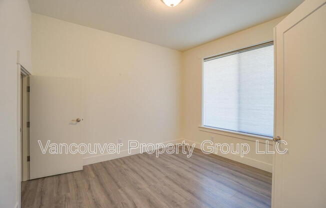 12513 NE 102 WAY