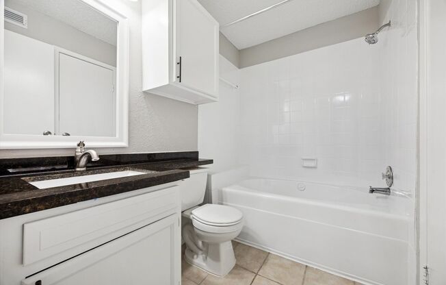 2 beds, 2 baths, 800 sqft, $1,595, Unit 4132