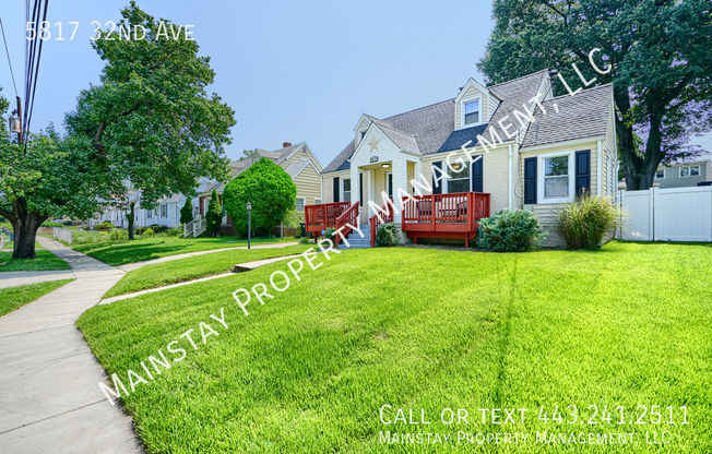 5817 32 AVE