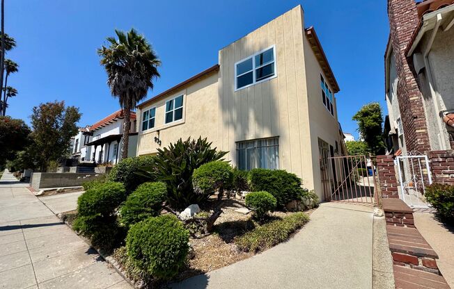 Excellent Santa Monica Location! North of Wilshire