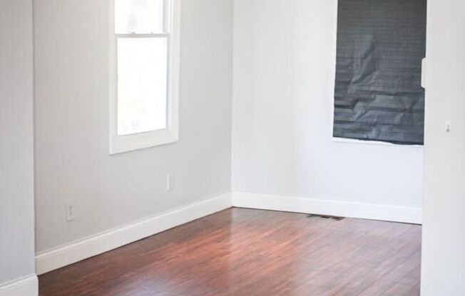 Stunning 3-Bedroom Home with Modern Amenities in a Prime Neighborhood!