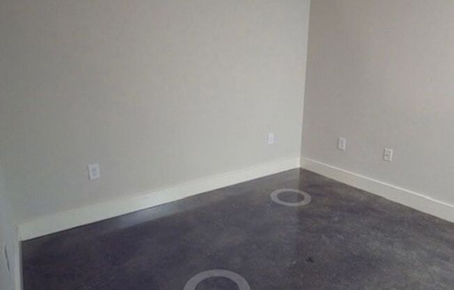 1 bed, 1 bath, 569 sqft, $900, Unit G14