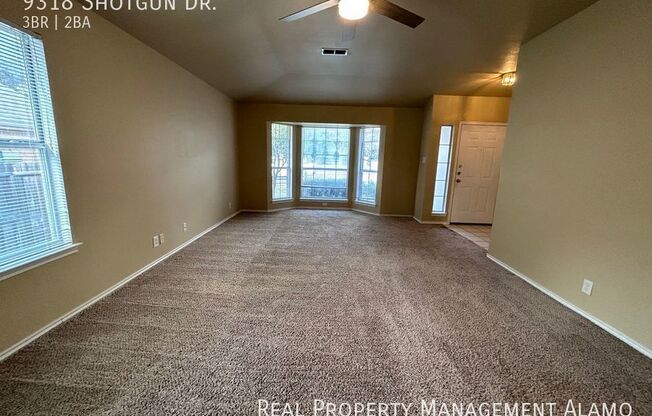 3 beds, 2 baths, 1,687 sqft, $1,699