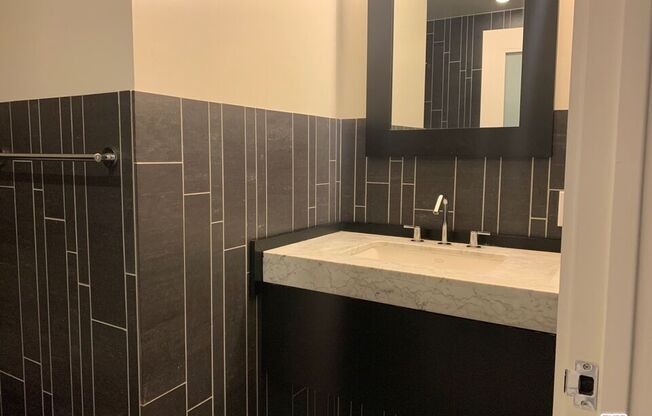 1 bed, 1 bath, 805 sqft, $2,595, Unit 507