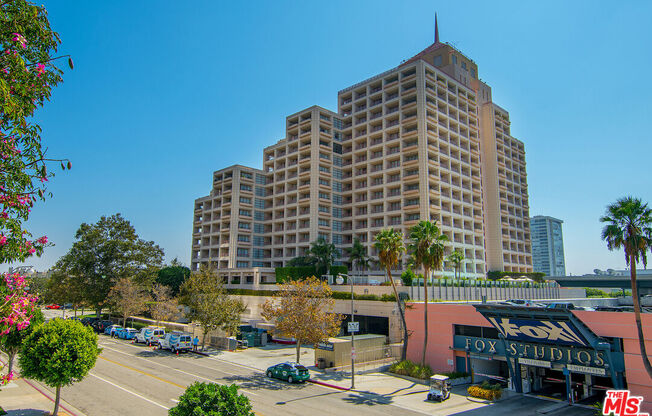 2 beds, 2 baths, 1,080 sqft, $4,850, Unit 708