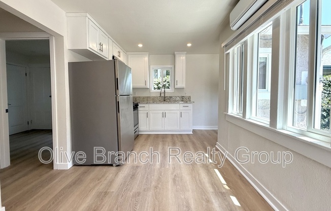 4125 1/2 S VAN NESS AVE