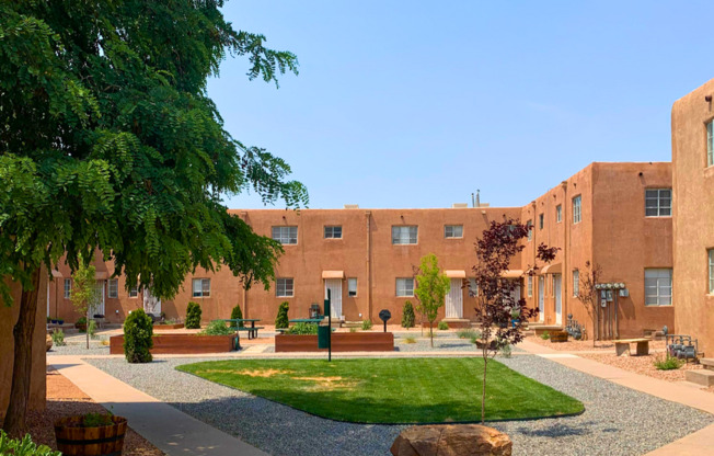 Ridgecrest Townhouse Apartments