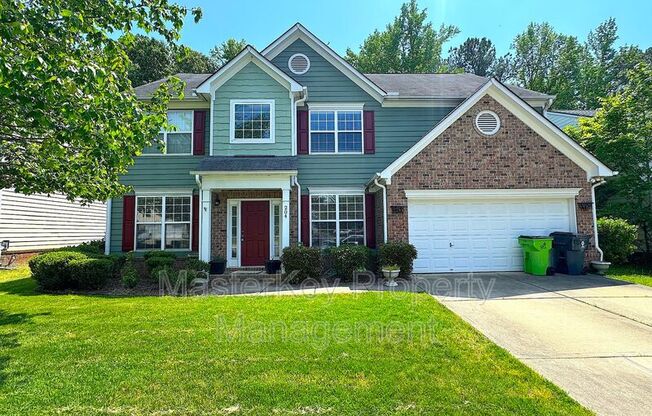 204 STRAYWHITE AVE