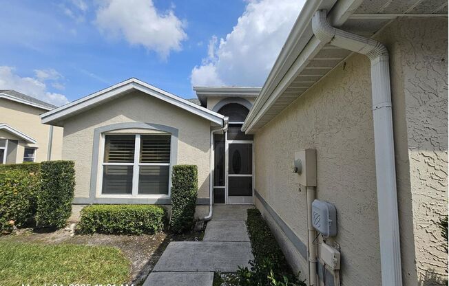 Charming 2-Bedroom, 2-Bathroom Home in St. Lucie Gardens