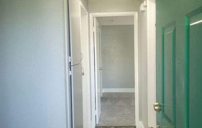 2 beds, 1 bath, 850 sqft, $1,575, Unit 1107 L6