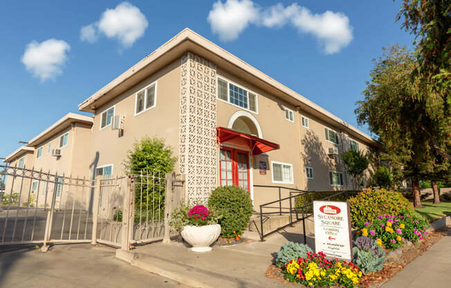 Welcome to Sycamore Square Apts