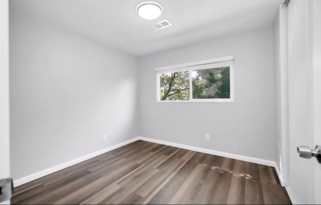 118 RAVEN CT