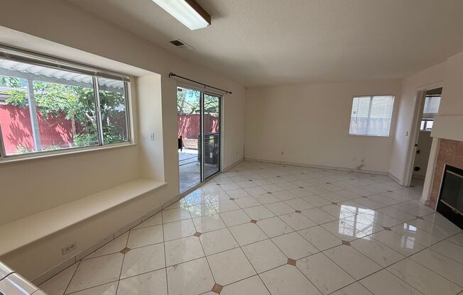 Wonderful floor plan and great location!