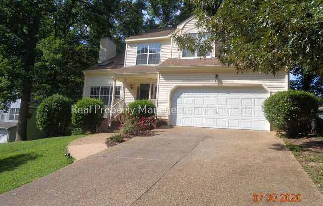 3 beds, 2.5 baths, $2,400