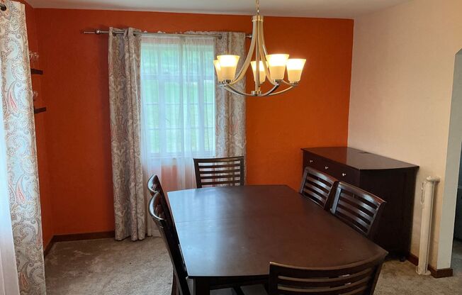 3 Bedroom - Peaceful Living Just Minutes from the City