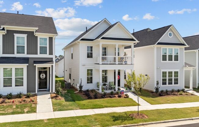 Stunning 3BR Home with Spacious Open Layout, Community Pool & Playground